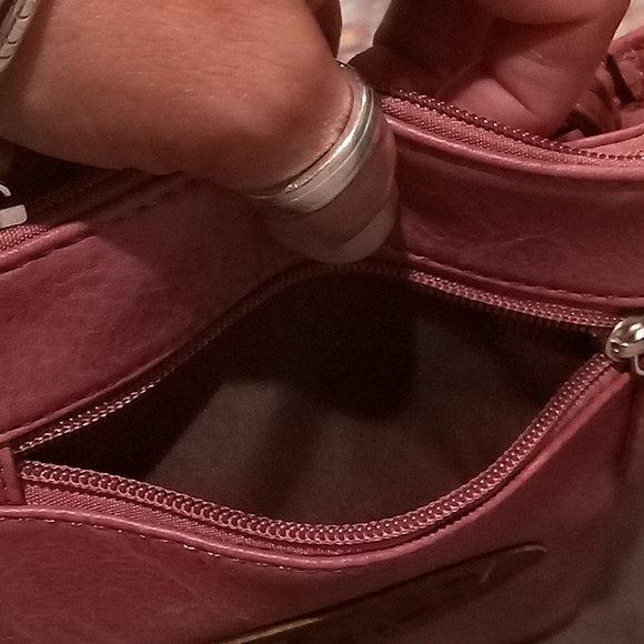 Dusty Rose Colored Vegan Leather Crossbody New - Picture 7 of 13